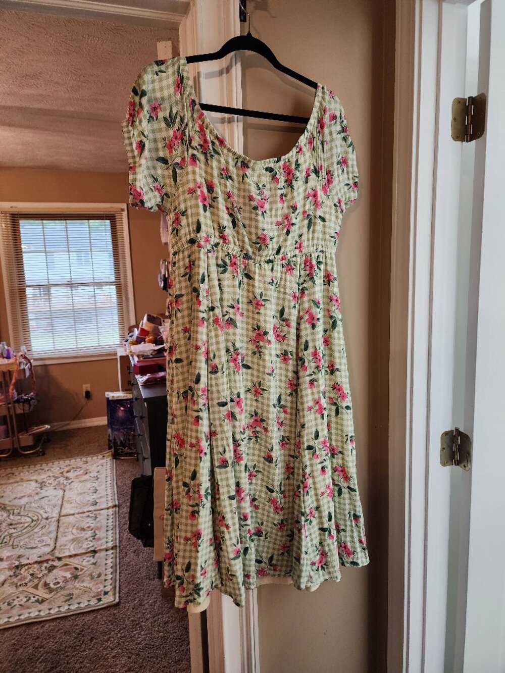 Women's Green Gingham Floral Midi Dress